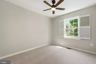 14462 Four Chimney Dr, Centreville, VA 20120 - Photo 7