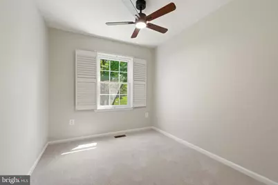 14462 Four Chimney Drive, Centreville, VA 20120 - Photo 5