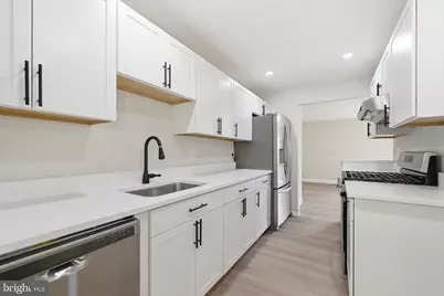 14462 Four Chimney Drive, Centreville, VA 20120 - Photo 3