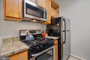 4907 Americana Dr, Annandale, VA 22003 - Photo 11