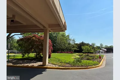 1800 Old Meadow Road #101, McLean, VA 22102 - Photo 3