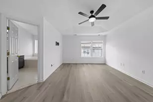 2598 Logan Wood Dr, Herndon, VA 20171 - Photo 23
