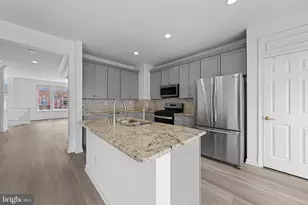 2598 Logan Wood Dr, Herndon, VA 20171 - Photo 13