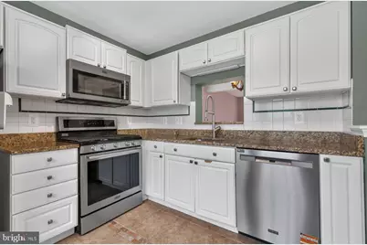 6221 Bella Drive, Centreville, VA 20121 - Photo 5