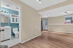 6221 Bella Dr, Centreville, VA 20121 - Photo 13