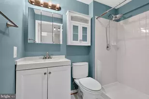 6221 Bella Dr, Centreville, VA 20121 - Photo 19