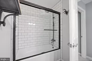 12606 Victoria Station Ct, Fairfax, VA 22033 - Photo 29