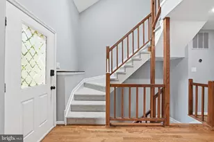 12606 Victoria Station Ct, Fairfax, VA 22033 - Photo 5