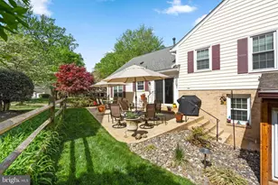 9021 Parliament Dr, Burke, VA 22015 - Photo 11