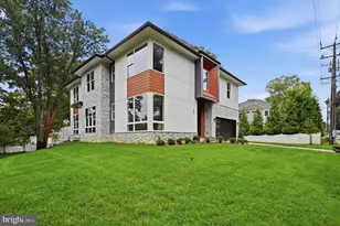 449 Lawyers Rd NW, Vienna, VA 22180 - Photo 1