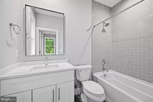 449 Lawyers Rd NW, Vienna, VA 22180 - Photo 37