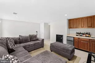 8942 Astongale Ct, Springfield, VA 22152 - Photo 13