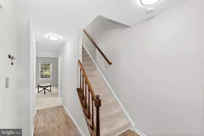 8942 Astongale Court, Springfield, VA 22152 - Photo 5