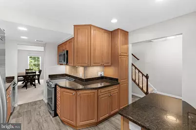 8942 Astongale Court, Springfield, VA 22152 - Photo 15