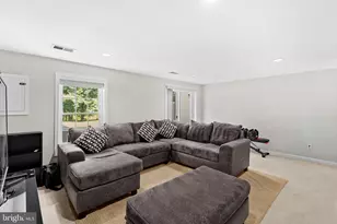 8942 Astongale Ct, Springfield, VA 22152 - Photo 11