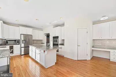 11638 Forest Hill Court, Fairfax, VA 22030 - Photo 19