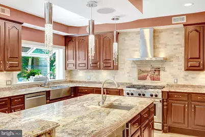 10608 Kilcormac Way, Fairfax Station, VA 22039 - Photo 15