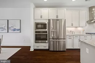 7753 Belvale Dr, Alexandria, VA 22315 - Photo 9