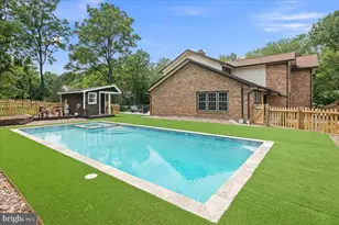 353 Gallop Wood Pl, Great Falls, VA 22066 - Photo 105