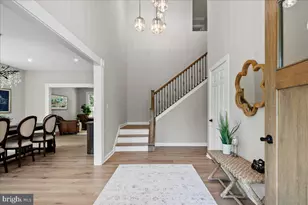 353 Gallop Wood Pl, Great Falls, VA 22066 - Photo 11