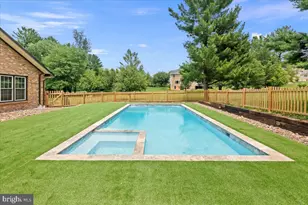 353 Gallop Wood Pl, Great Falls, VA 22066 - Photo 101