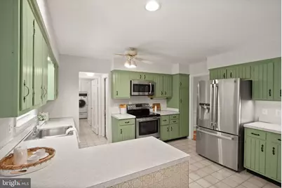 8104 Chivalry Road, Annandale, VA 22003 - Photo 21