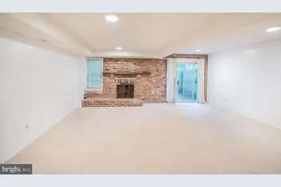 6611 Rosecroft Place, Falls Church, VA 22043 - Photo 29