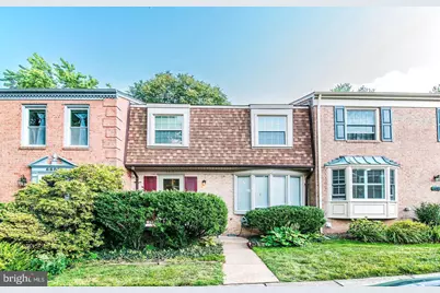 6611 Rosecroft Place, Falls Church, VA 22043 - Photo 1