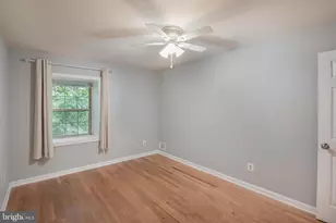 6611 Rosecroft Pl, Falls Church, VA 22043 - Photo 19