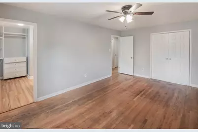 6611 Rosecroft Place, Falls Church, VA 22043 - Photo 5