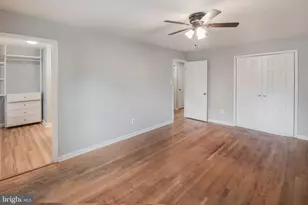 6611 Rosecroft Pl, Falls Church, VA 22043 - Photo 5