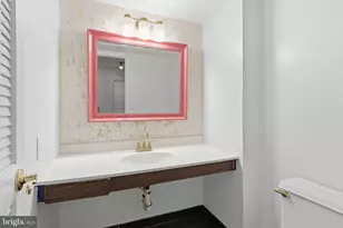 8340 Greensboro Dr, McLean, VA 22102 - Photo 13