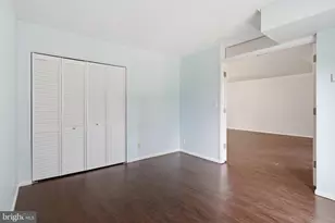 8340 Greensboro Dr, McLean, VA 22102 - Photo 11