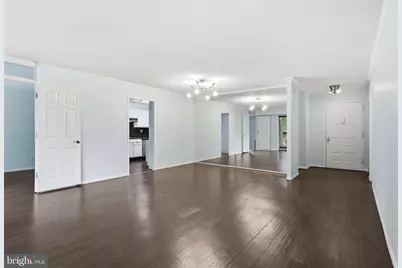 8340 Greensboro Drive #106, McLean, VA 22102 - Photo 9