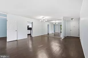 8340 Greensboro Dr, McLean, VA 22102 - Photo 9