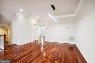 8062 Criaza Branch Ct, Vienna, VA 22182 - Photo 7