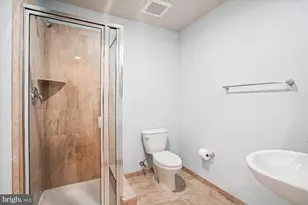 8062 Criaza Branch Ct, Vienna, VA 22182 - Photo 35