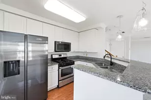 2489 Quick St, Herndon, VA 20171 - Photo 9