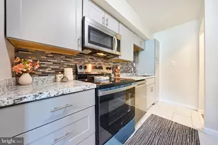 3815 Burlingame Pl, Alexandria, VA 22309 - Photo 9