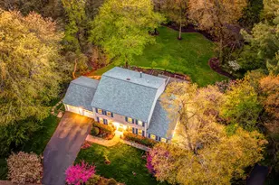 10812 Hunt Club Rd, Reston, VA 20190 - Photo 3