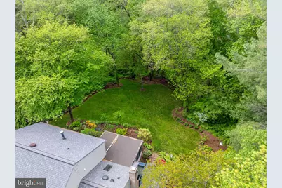 10812 Hunt Club Road, Reston, VA 20190 - Photo 11