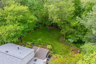 10812 Hunt Club Rd, Reston, VA 20190 - Photo 11