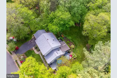 10812 Hunt Club Road, Reston, VA 20190 - Photo 9