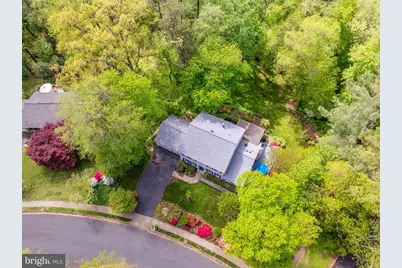 10812 Hunt Club Road, Reston, VA 20190 - Photo 7