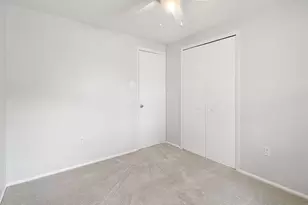 13143 Melville Ln, Fairfax, VA 22033 - Photo 19