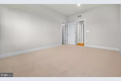 7505 Magarity Road, Falls Church, VA 22043 - Photo 43