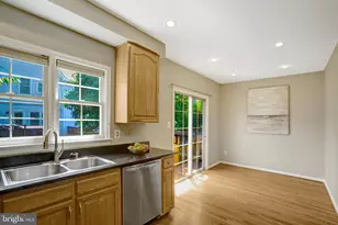 5807 Clapham Rd, Alexandria, VA 22315 - Photo 9