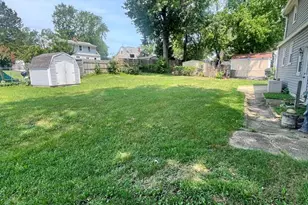 6014 Bangor Dr, Alexandria, VA 22303 - Photo 9