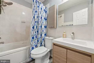 7474 Zanuck Ct, Annandale, VA 22003 - Photo 15