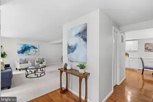 2284 Dosinia Ct, Reston, VA 20191 - Photo 7